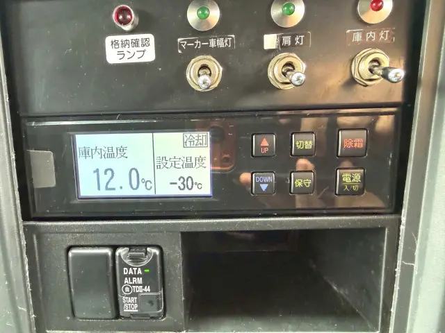 いすゞ フォワード LKG-FTR90T2の写真27