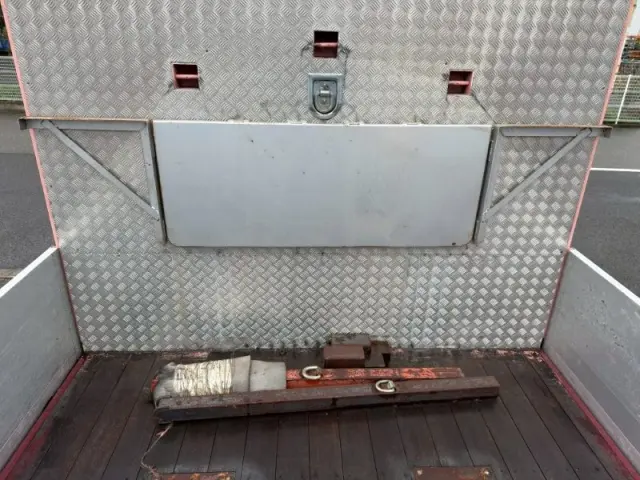 日野 プロフィア QPG-FR1ASEA(6x2)の写真7