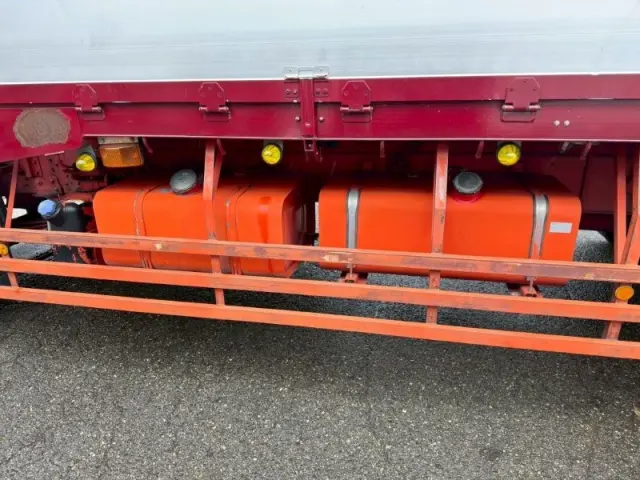 日野 プロフィア QPG-FR1ASEA(6x2)の写真12