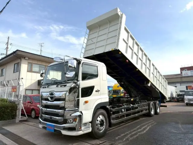 日野 プロフィア 2DG-FS1AHE(6x4)の写真1