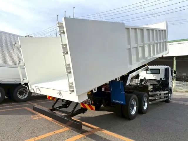 日野 プロフィア 2DG-FS1AHE(6x4)の写真7