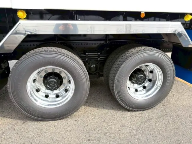 日野 プロフィア 2DG-FS1AHE(6x4)の写真24