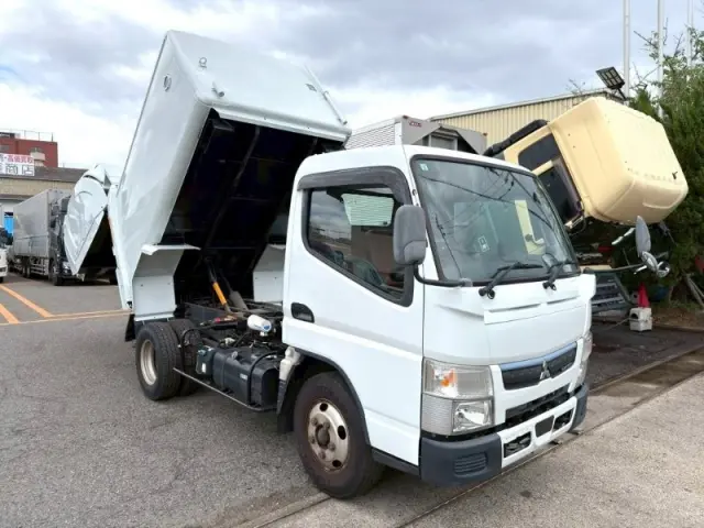 三菱 キャンター 2PG-FEAV0の写真6