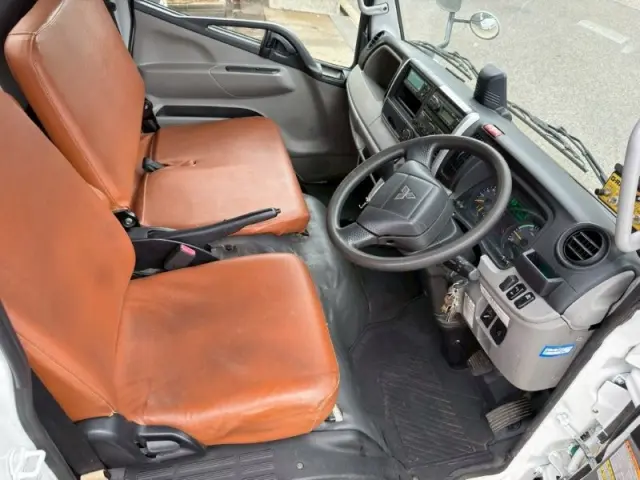 三菱 キャンター 2PG-FEAV0の写真34