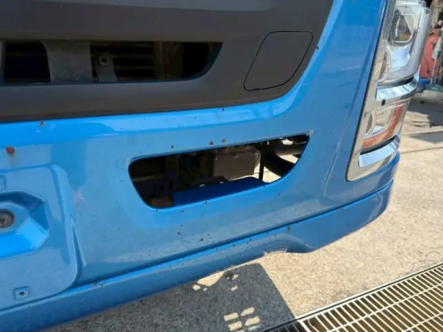 いすゞ ギガ 2PG-CYL77C(6x2)の写真17