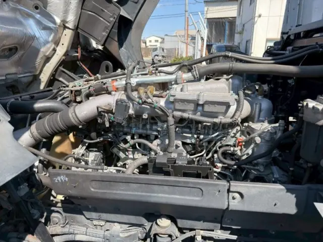 いすゞ ギガ 2PG-CYL77C(6x2)の写真18