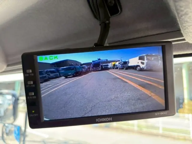 いすゞ ギガ 2PG-CYL77C(6x2)の写真22