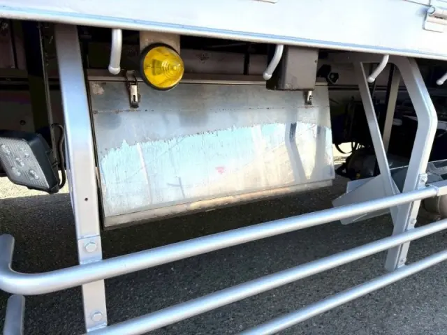 いすゞ ギガ QKG-CYZ77BM(6x4)の写真19