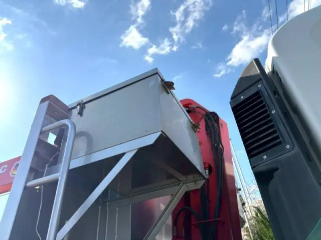 いすゞ ギガ QKG-CYZ77BM(6x4)の写真20