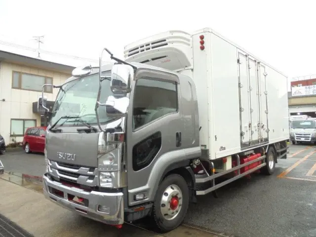 いすゞ フォワード 2PG-FTR90V2の写真1