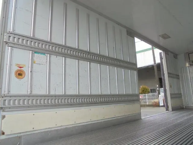 いすゞ フォワード 2PG-FTR90V2の写真7