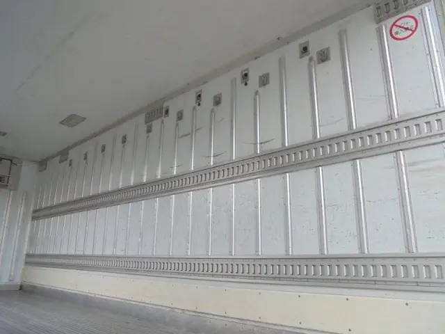 いすゞ フォワード 2PG-FTR90V2の写真8