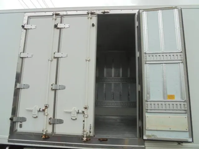 いすゞ フォワード 2PG-FTR90V2の写真10