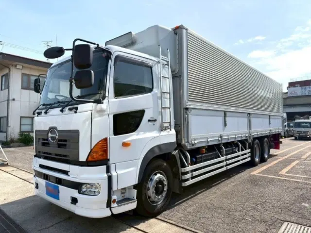 日野 プロフィア QPG-FR1EXEGの写真1