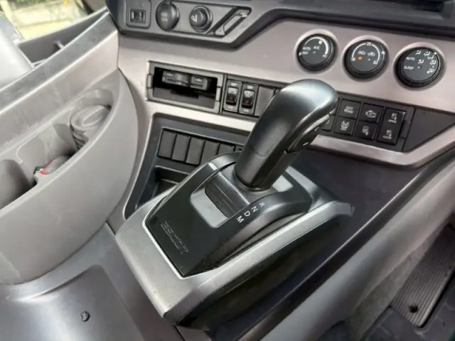 UD クオン 2PG-GK5AABの写真18