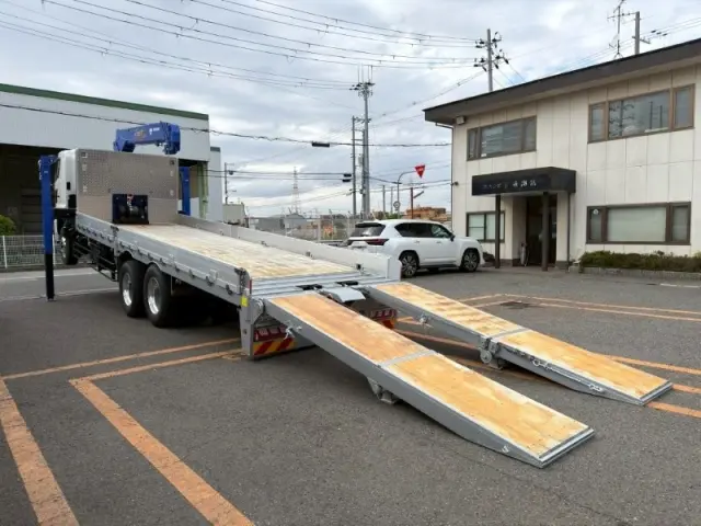 日野 プロフィア 2DG-FS1AHEの写真10