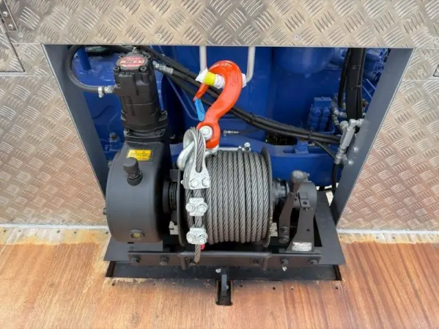 日野 プロフィア 2DG-FS1AHEの写真13