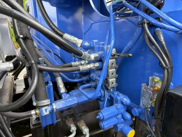 日野 プロフィア 2DG-FS1AHEの写真19