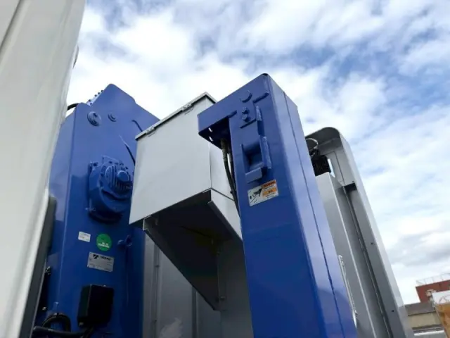 日野 プロフィア 2DG-FS1AHEの写真26