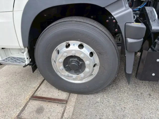 日野 プロフィア 2DG-FS1AHEの写真27