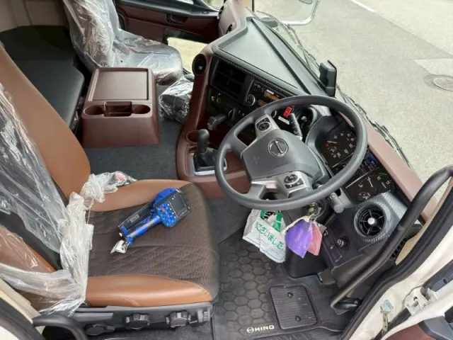 日野 プロフィア 2DG-FS1AHEの写真31