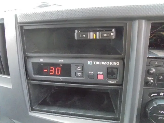 いすゞ フォワード TKG-FRR90S2の写真23