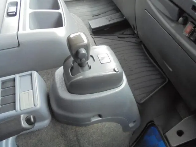 いすゞ フォワード TKG-FRR90S2の写真24