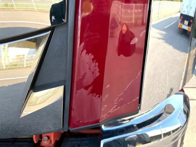 いすゞ ギガ QKG-CYL77BM(6x2)の写真14