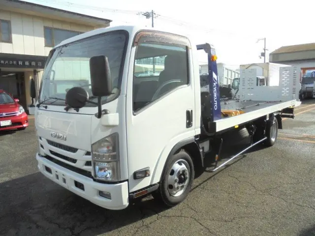 いすゞ エルフ TRG-NPR85AN(2WD)の写真1