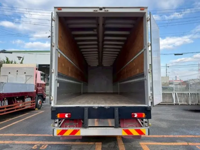 UD クオン 2PG-CD5CA(6x2)の写真9