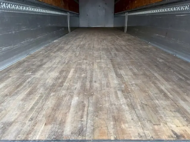 UD クオン 2PG-CD5CA(6x2)の写真10