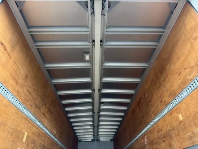 UD クオン 2PG-CD5CA(6x2)の写真11