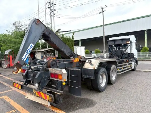 ＵＤ クオン QKG-CW5ZL(6x4)の写真7