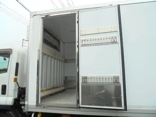 いすゞ フォワード 2PG-FRR90T2の写真12