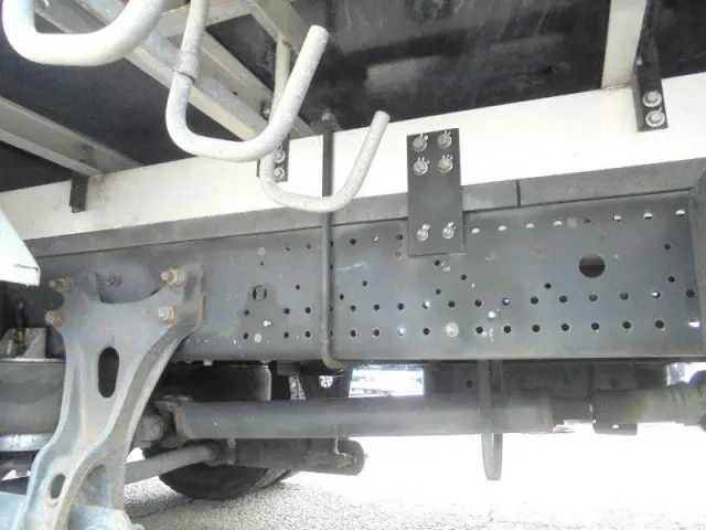 いすゞ フォワード 2PG-FRR90T2の写真15