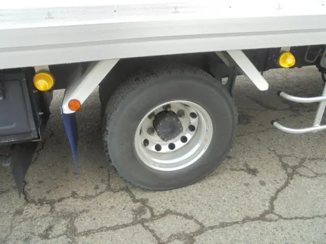 いすゞ フォワード 2PG-FRR90T2の写真19