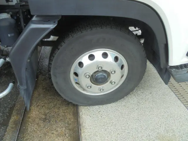 いすゞ フォワード 2PG-FRR90T2の写真20