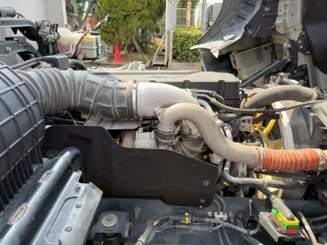 UD クオン 2PG-CG5CA(8x4)の写真22