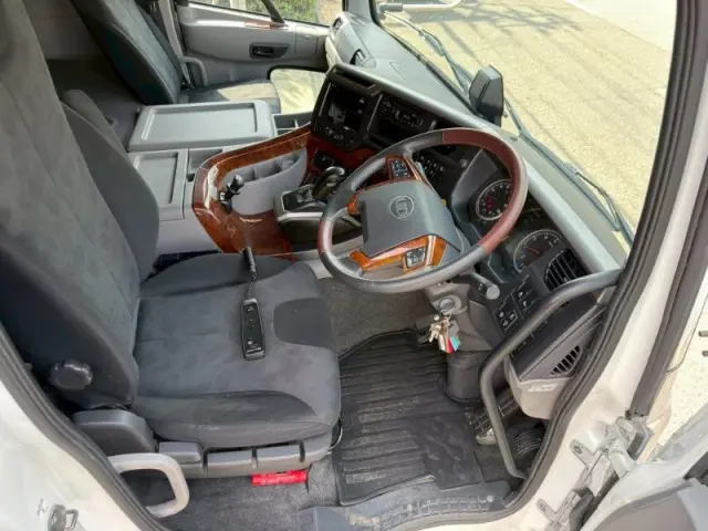 UD クオン 2PG-CG5CA(8x4)の写真28