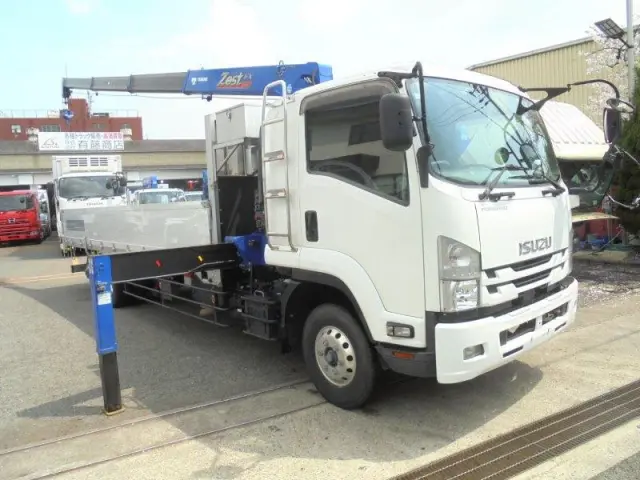 いすゞ フォワード 2RG-FSR90T2の写真2