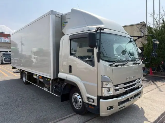 いすゞ フォワード 2PG-FRR90T2の写真2