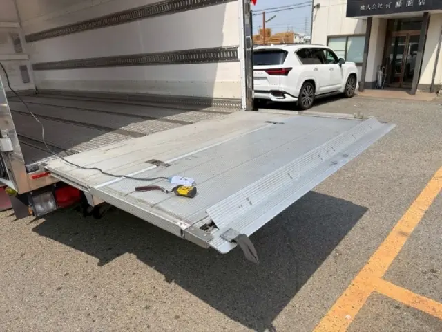 いすゞ フォワード 2PG-FRR90T2の写真5