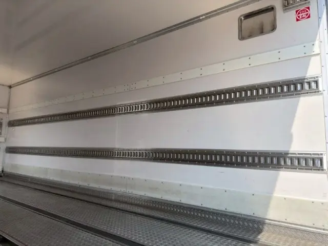 いすゞ フォワード 2PG-FRR90T2の写真10