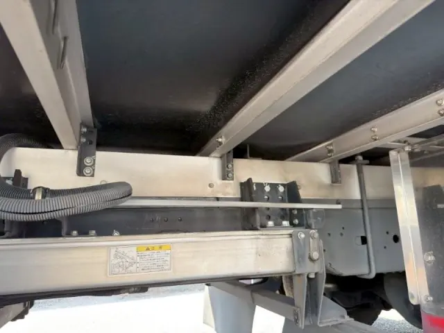 いすゞ フォワード 2PG-FRR90T2の写真16