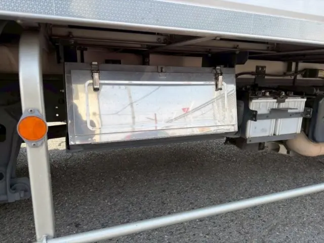 いすゞ フォワード 2PG-FRR90T2の写真17