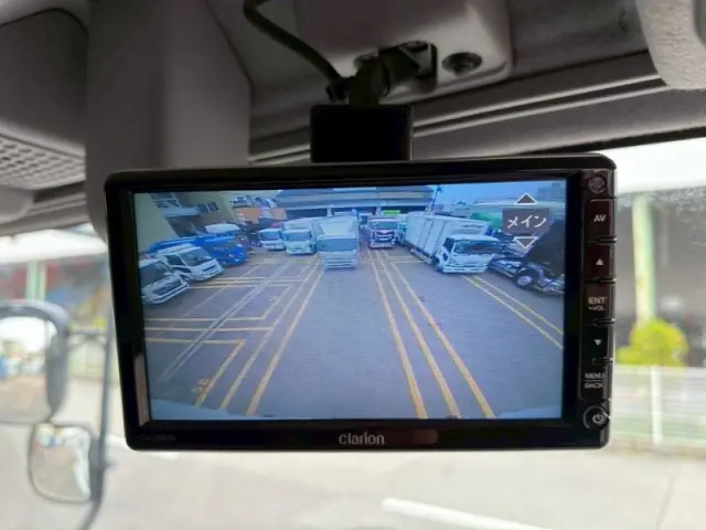 いすゞ ギガ QKG-CYL77B(6x2)の写真26