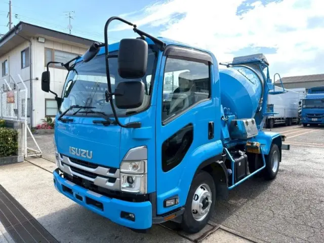 いすゞ フォワード 2PG-FRR90S2の写真1
