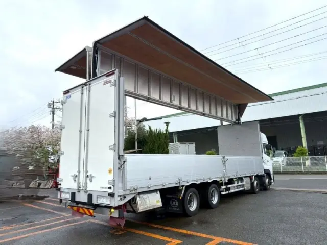 ＵＤ クオン 2PG-CG5CA(8x4)の写真7