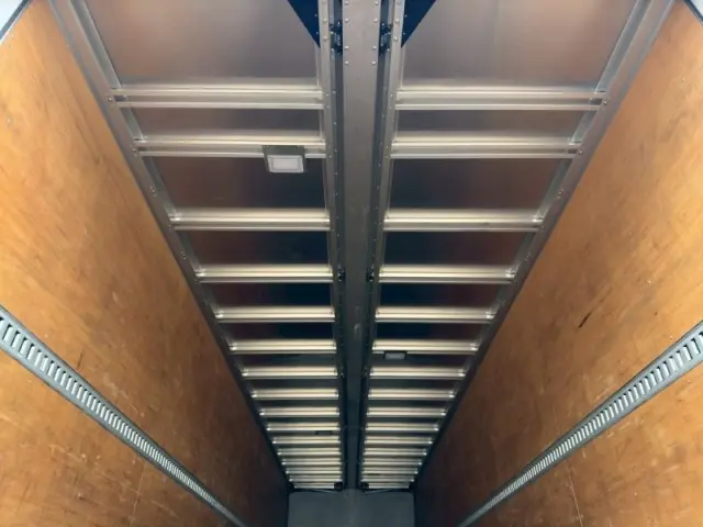 ＵＤ クオン 2PG-CG5CA(8x4)の写真11