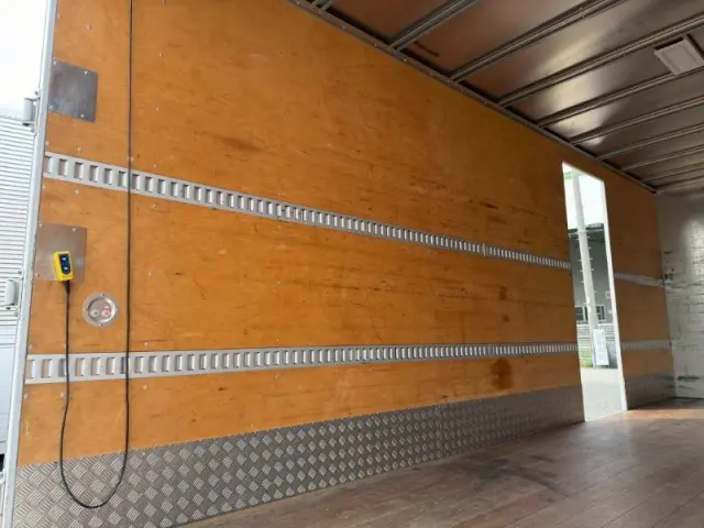 いすゞ フォワード 2RG-FRR90S2の写真10